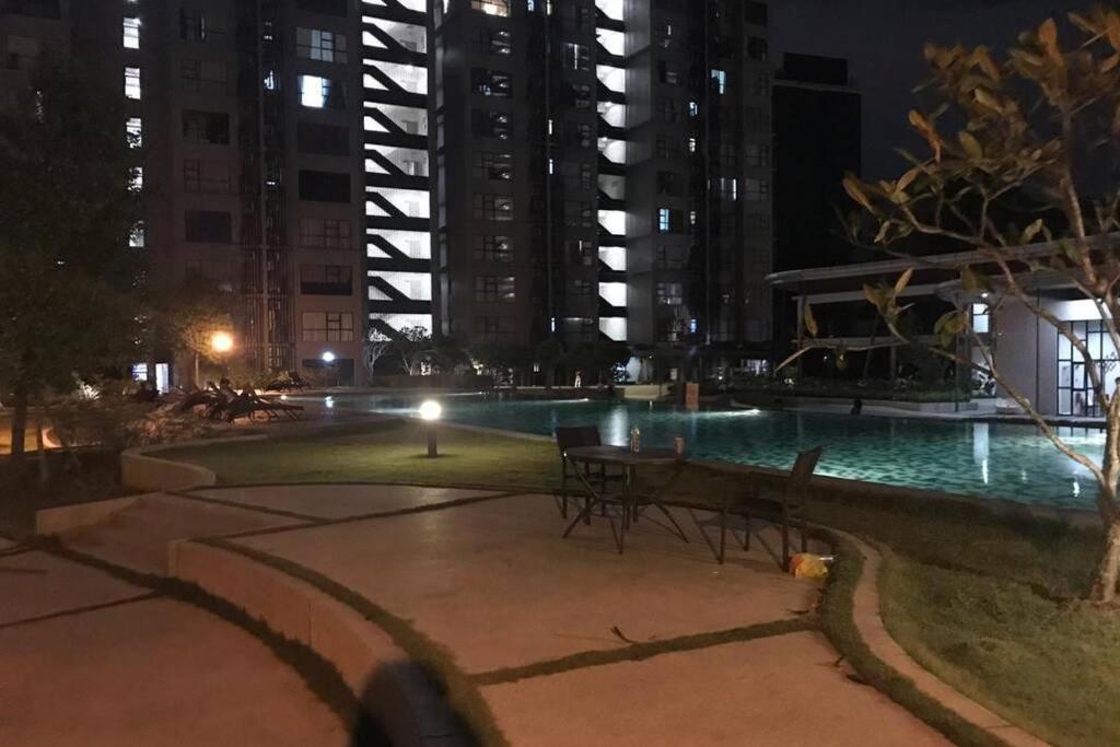 Hb1611 Lake View Studio Unit,Hyve, Cyberjaya, Free Wifi, Netflix, Pool, Free Parking, 3039公寓 外观 照片